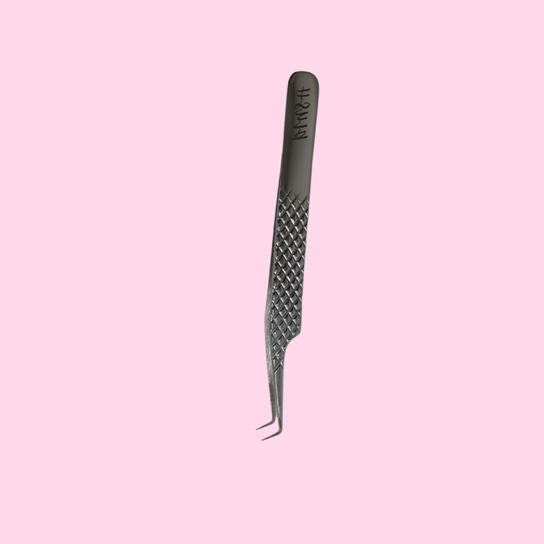 Lash Me Out Tweezers